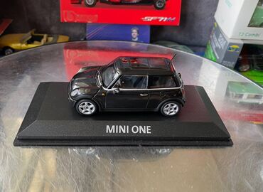 Avtomobil modelləri: BMW, 2001 il, 1:43, Dəmir, Ödənişli çatdırılma — 2