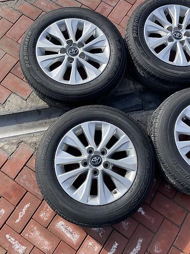 Диски: Литые Диски R 15 Toyota, Комплект, отверстий - 5, Б/у — 10