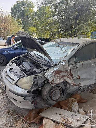 фильтер: Toyota Corolla Verso: 2005 г., 1.8 л, Автомат, Бензин, Минивэн — 2