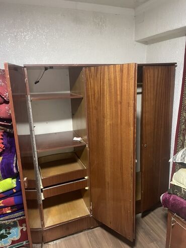 кухонный гарнитур новый: Шкаф для одежды, Прямой