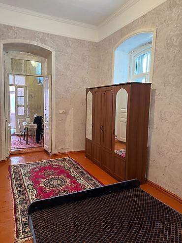 samaxida ev: Zabrat1 qəsəbəsindədir 2 otaql bina evi kirayə verilir ev tam — 3