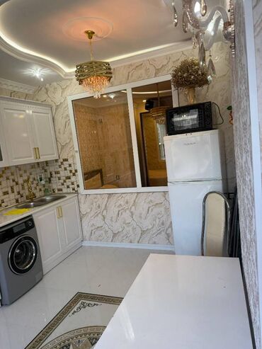 Uzunmüddətli kirayə mənzillər: Xətai Rayonu Həzi Aslanov Twins Mtk 2 otaq. Mərtəbə - 18/4 Otaq sayı - — 8