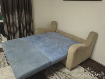 мини диван кровать: Диван кровать б/у две шт