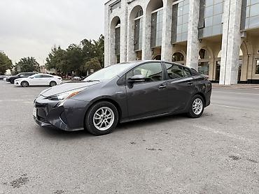 toyota prius 2016: Toyota Prius: 2016 г., 1.8 л, Гибрид, Хэтчбэк — 3