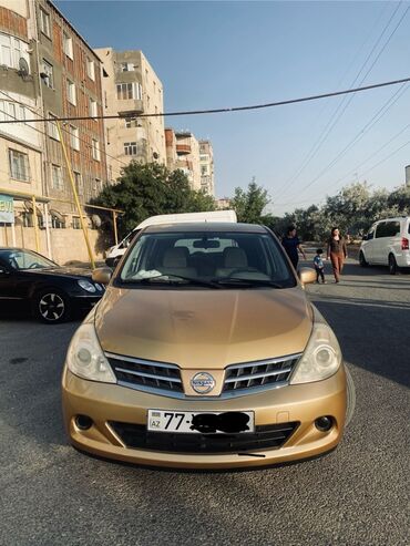 Nissan: Nissan Tiida: 1.5 l | 2011 il Hetçbek