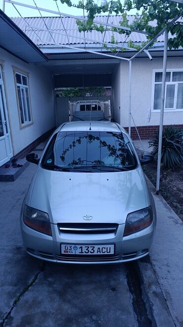Daewoo: Daewoo Kalos: 2004 г., 1.2 л, Механика, Хэтчбэк — 2