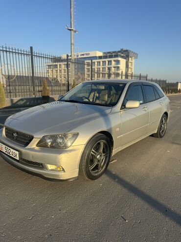 Toyota: Toyota Altezza: 2002 г., 2 л, Автомат, Бензин, Универсал