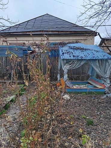 Продажа коттеджей и домов: Продается дом Тоголок Молдо/Васильева. Участок 3,3 сотки, гос.акт. Дом — 2