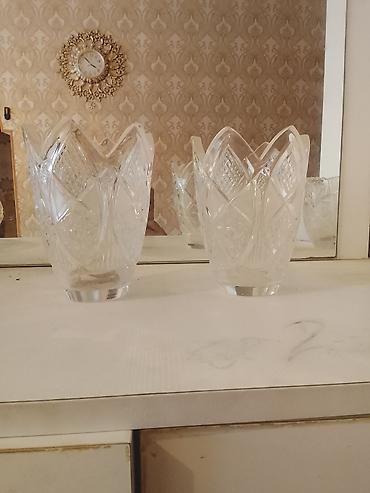 şəffaf: Kişmiş qızılı naxışlı kristal qab dəsti - Tərkib: 2 ədəd dekorativ — 4