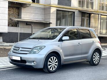 купить маленькую машину недорого: Toyota ist: 2002 г., 1.5 л, Автомат, Бензин, Хетчбек