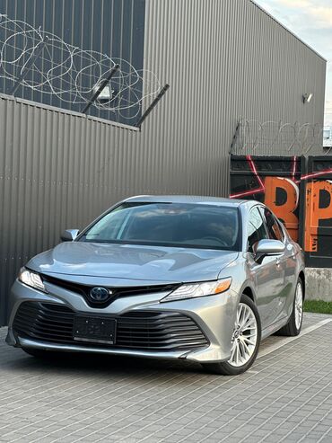 Toyota: Toyota Camry: 2019 г., 2.5 л, Типтроник, Гибрид, Седан