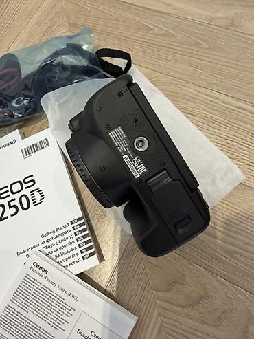canon 250d: Fotoaparat əla vəziyyətdədir və tam işləkdir. Heç bir texniki problemi — 3