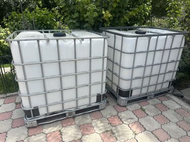 металические бочки: Пластиковые кубовые емкости (IBC) с металлическим каркасом