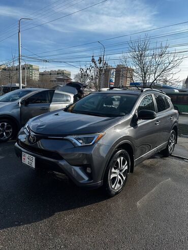 Toyota: Toyota RAV4: 2018 г., 2.5 л, Автомат, Бензин, Кроссовер