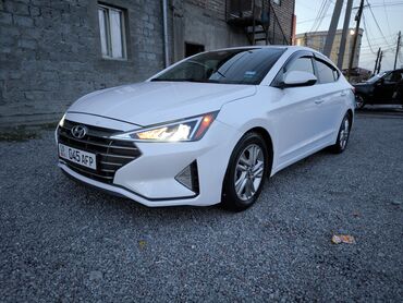 Hyundai: Hyundai Elantra: 2018 г., 2 л, Автомат, Бензин, Седан