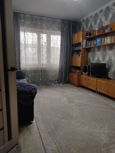 ош батир сатылат: 2 бөлмө, 68 кв. м, 105-серия, 8 кабат, Косметикалык ремонт