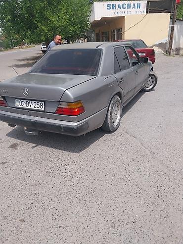 mercedes vito салон: Mercedes-Benz 190E (W201) sedan - Kuzov: 4 qapılı sedan, boz rəng - — 3