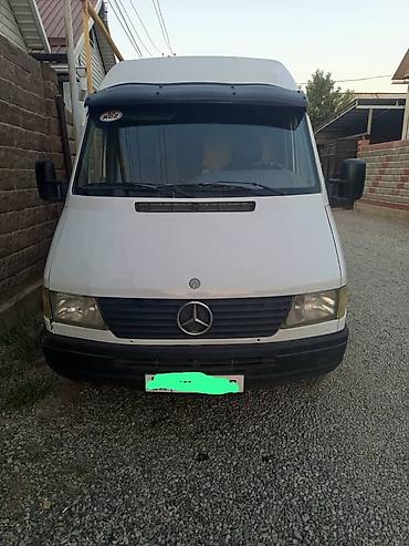 трехдверный: Грузовой фургон Mercedes-Benz Sprinter (длинная база, высокий крыш) — — 1