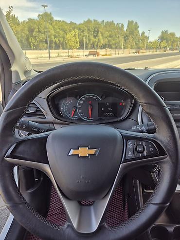 Продажа авто: Chevrolet Spark: 2017 г., 1 л, Вариатор, Бензин, Хэтчбэк — 8