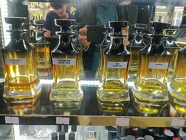 Ətriyyat: • Paco Rabanne – Invictus • Mancera – Red Tobacco • Rosendo Mateu – — 3