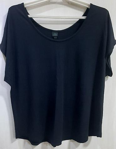 gece koyneyi: Qısaqol qadın köynəyi – qara rəng Brend: DW Shop Ölçü: 48/50 (etiketdə — 1
