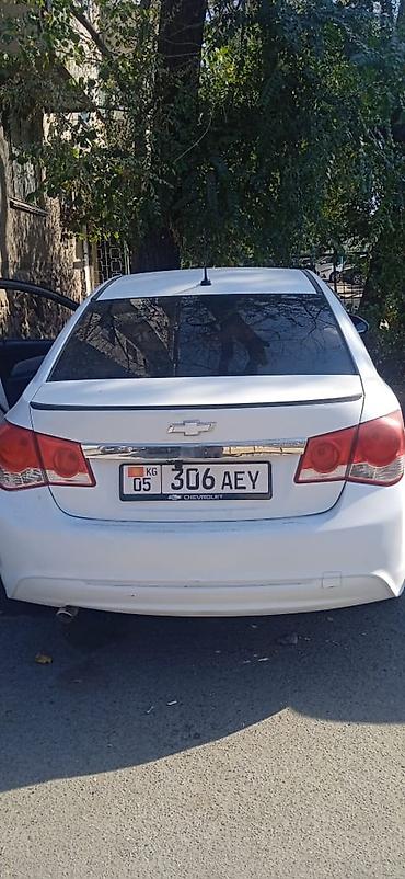 салон машины: Chevrolet Cruze: 2013 г., Автомат, Седан — 3