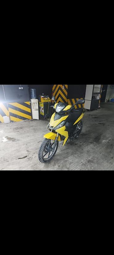 elektrik skuterlər: Məhsul: Sarı-qara rəngli skuter tipli motosiklet Təsvir: - Idman — 4