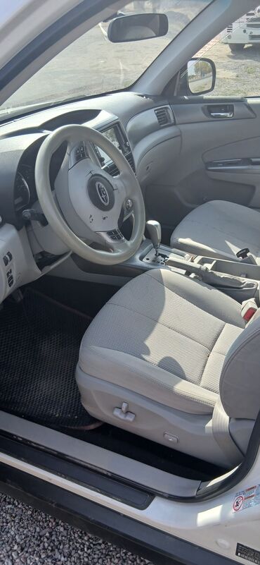 мошина: Subaru Forester: 2011 г., 2.5 л, Автомат, Бензин, Кроссовер