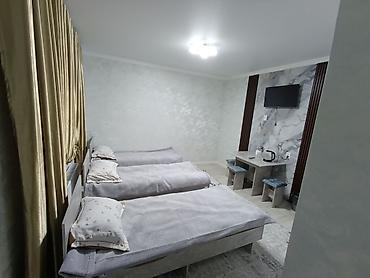 Продажа коттеджей и домов: Продаётся частный дом в городе Каракол вместе с гостиницей на 12 — 26