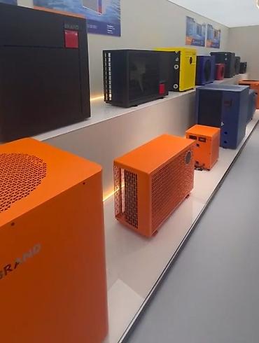 закрытый бассейн: Тепловые насосы для бассейнов micoe (серии R32 и R290) Назначение: - — 10
