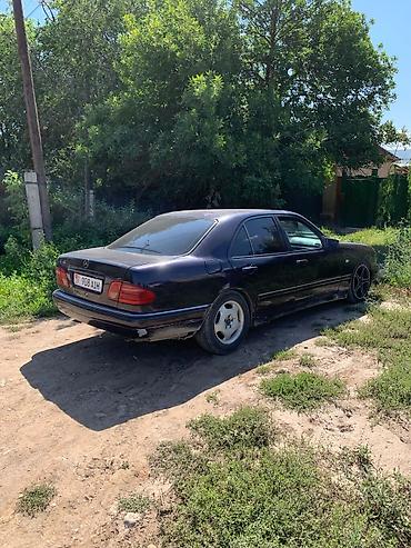 унаа бишкек авторынок: Mercedes-Benz E-Class: 1998 г., 3.2 л, Кол менен иштөөчү, Бензин, Седан — 4