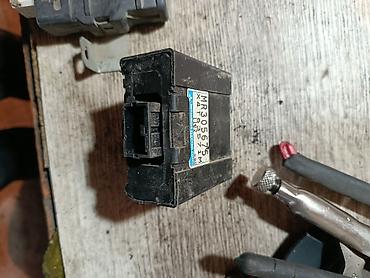 Панели, обшивки: Митсубиси паджеро 3 дизель 3.2 только запчасти те которые на фото — 10