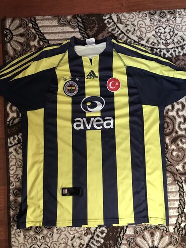 Спортивная форма: Fenerbahçe 2004-2006 sezon forması satılır istiyen elage saxlasin