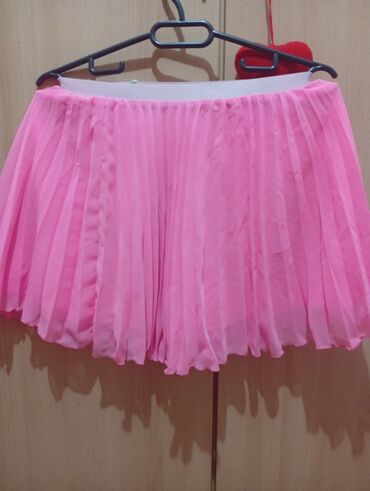 Ostale jakne, kaputi, prsluci: Ženska teksas jakna, svetloplava (wash efekat), sa ukrasima. - — 6