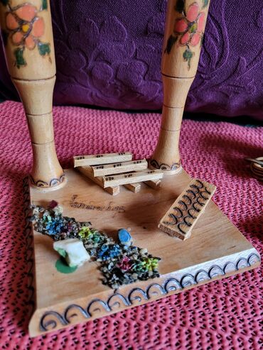 Ostali kućni dekor: Figura drvena sa Zaltibora iz 80ih. bez ostecenja. Visina. 25cm — 10