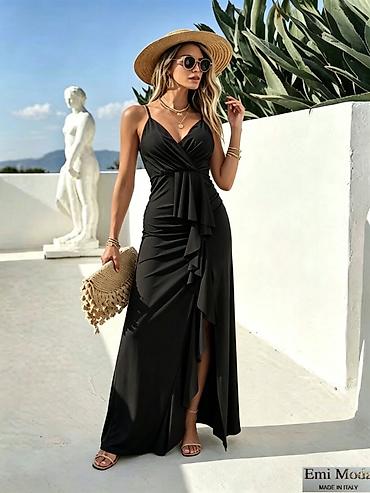 eldo design: Duga elegantna haljina na tanke bretele – 2500 din 
S M L — 4