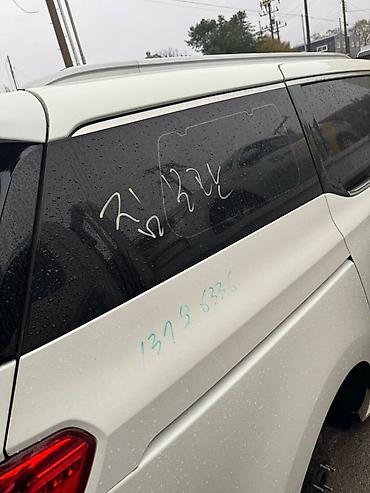 Двери и комплектующие: Дверь Передняя правая Kia, Б/у, Оригинал — 18