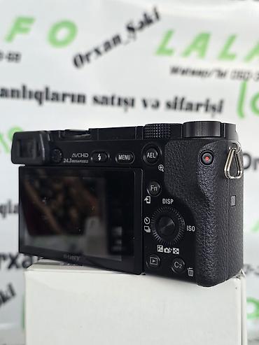 mini dv kamera: Sony Alpha a6000 aynasız fotoaparat + FE 28–70mm f/3.5–5.6 OSS — 5