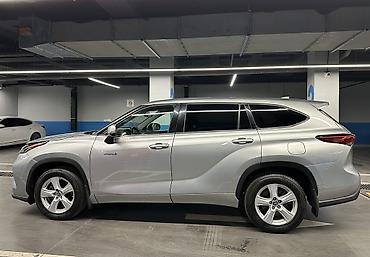 джили авто: Toyota Highlander: 2021 г., 2.5 л, Автомат, Гибрид, Кроссовер — 10