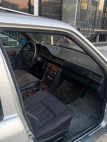стоп мерс: Mercedes-Benz W124: 1994 г., 2 л, Механика, Бензин, Седан — 6
