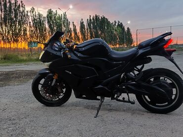муровей мотоцикл: Спортбайк Kawasaki, 280 куб. см, Электро, Взрослый, Б/у