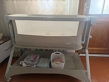 perde asan: Kidilo beşik/yan beşik – tənzimlənən, mesh pəncərəli və alt rəfli — 3