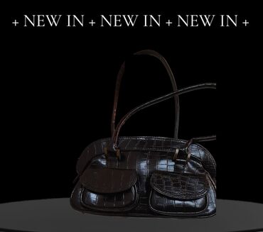 torbica muska 6: Mala crna lakovana tašnica Dimenzija 28 x 16 Potpuno nova !!!! Ima