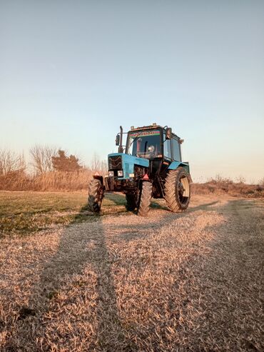 Traktorlar: Traktor Belarus (MTZ) 82,1, 1978 il, 82 at gücü, motor 3.7 l, İşlənmiş — 3