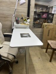 набор ключей для автомобиля б у: Маникюрный стол