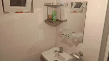 Uzunmüddətli kirayə mənzillər: Kirayə üçün mənzil – həyət evi - Plan: 1 otaqlı, ayrı mətbəx və — 8