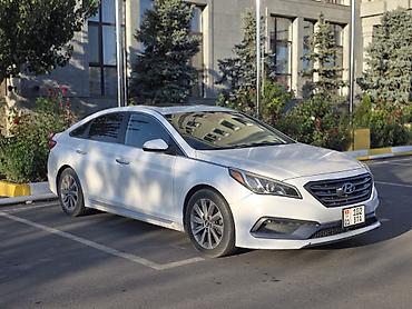 Hyundai Sonata: 2015 г.
