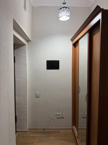 Uzunmüddətli kirayə mənzillər: DİQQƏT MƏNZİL YALNIZ AİLƏYƏ VERİLİR. Komendant pulu ödənişə daxildir — 6