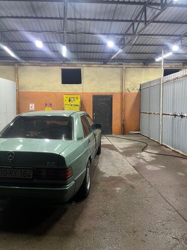 Mercedes-Benz: Mercedes-Benz 190 (W201): 2 l | 1991 il Sedan — 3