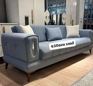 Mavi rəngli, müasir dizaynlı divan - Yumuşaq toxumalı parça üzlüklə -